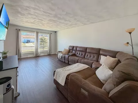 Living - 1506 S Walnut Ave, Freeport, IL 61032 photo 1 of 4