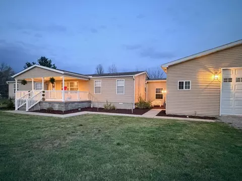 17362 N Idlewood Ln, Mount Vernon, IL 62864