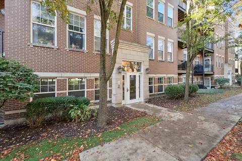 300 W Scott St #403, Chicago, IL 60610