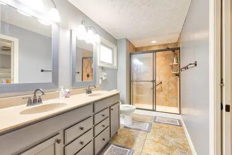 Bath - 2504 Shepard Rd, Normal, IL 61761 photo 1 of 2