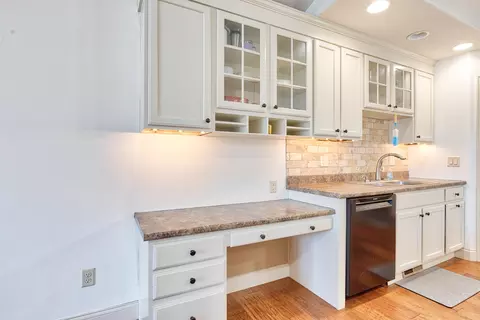 Kitchen - 2504 Shepard Rd, Normal, IL 61761 photo 3 of 5