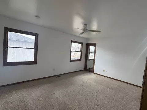 Bedroom - 910 E 152nd Pl, Phoenix, IL 60426 photo 1 of 4