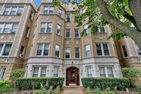 820 Washington Blvd #G, Oak Park, IL 60302