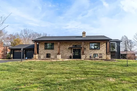 11606 Trevino Ln, Marion, IL 62959