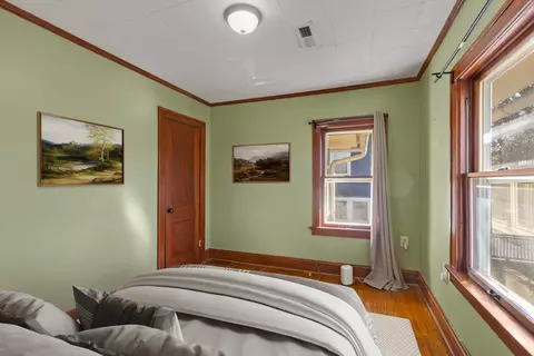 Bedroom - 371 North St, Elgin, IL 60120 photo 3 of 4