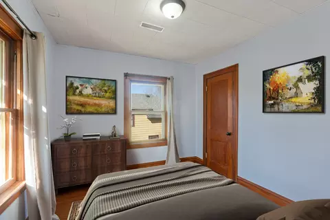Bedroom - 371 North St, Elgin, IL 60120 photo 4 of 4