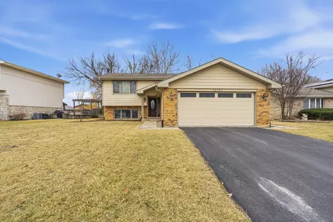 13707 W Carefree Dr, Homer Glen, IL 60491