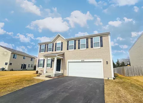 202 Minuet Cir, Volo, IL 60073