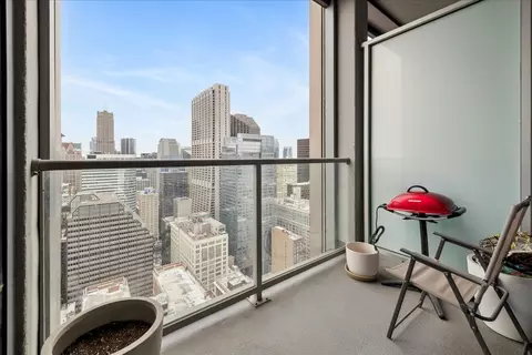 Exterior - 65 E Monroe St #4317, Chicago, IL 60603 photo 1 of 3