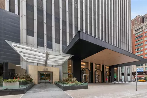 65 E Monroe St #4317, Chicago, IL 60603