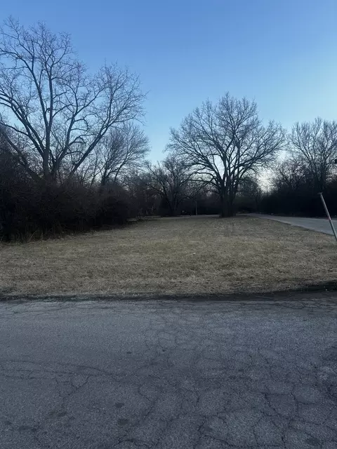 3747 W 140th Pl, Robbins, IL 60472