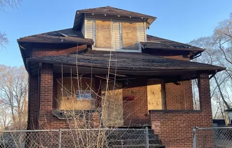 302 E 134th St, Chicago, IL 60827