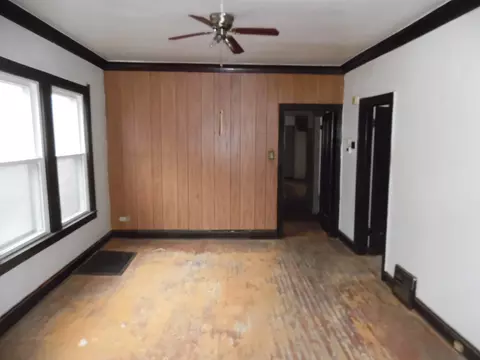 Living - 8432 S Ada St, Chicago, IL 60620 photo 2 of 3