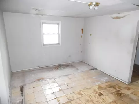 Living - 8432 S Ada St, Chicago, IL 60620 photo 3 of 3