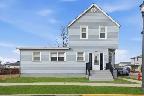 8891 67th St, Hodgkins, IL 60525