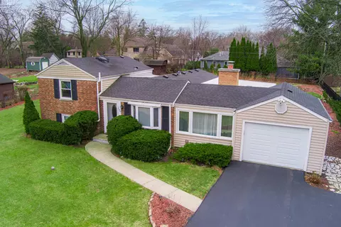 206 Elm St, Prospect Heights, IL 60070