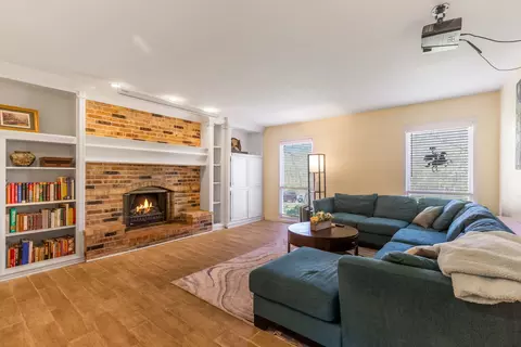 Living - 1126 Crane Dr, Sleepy Hollow, IL 60118 photo 3 of 3