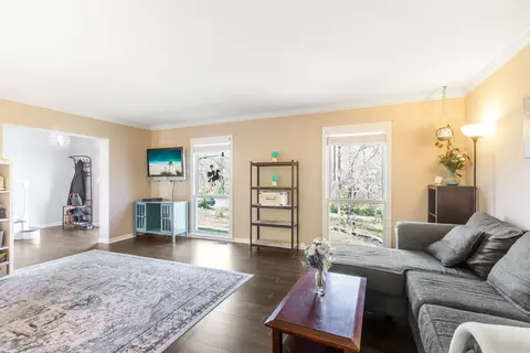 Living - 1126 Crane Dr, Sleepy Hollow, IL 60118 photo 2 of 3