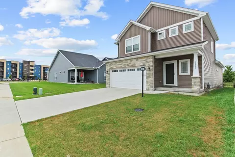 3217 Palmer Dr, Champaign, IL 61822