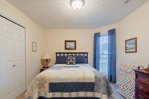 Bedroom - 16 Grape Vine Ln, Bloomington, IL 61704 photo 3 of 4