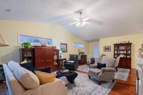 Living - 16 Grape Vine Ln, Bloomington, IL 61704 photo 2 of 2