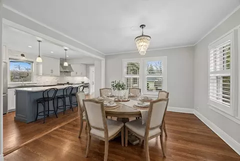 Dining - 347 Keystone Ave, River Forest, IL 60305 photo 2 of 3