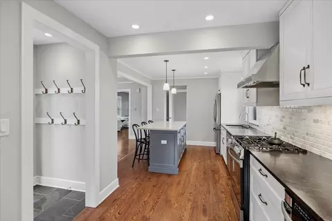 Entry Way - 347 Keystone Ave, River Forest, IL 60305 photo 1 of 2