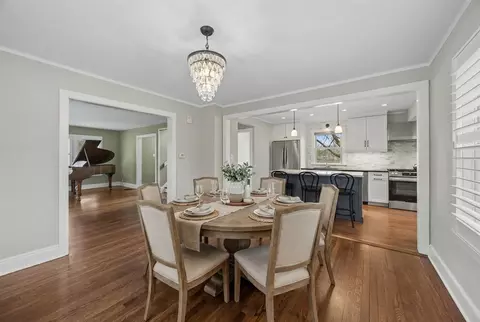 Dining - 347 Keystone Ave, River Forest, IL 60305 photo 3 of 3