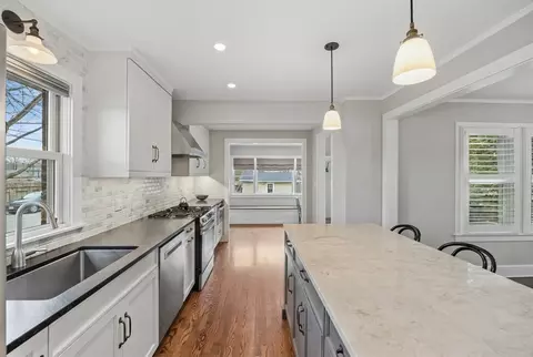 Kitchen - 347 Keystone Ave, River Forest, IL 60305 photo 3 of 4