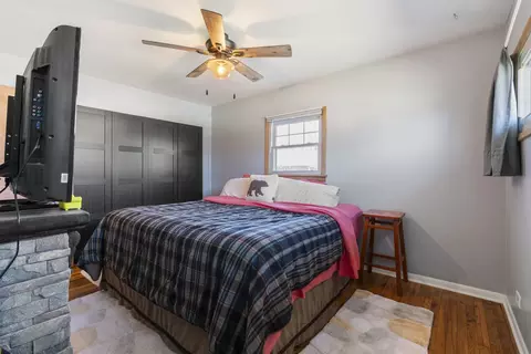 Bedroom - 345 Maricopa Ln, Hoffman Estates, IL 60169 photo 3 of 3