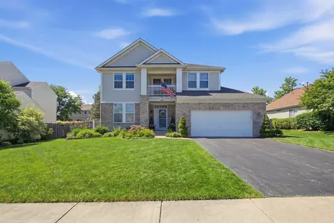 748 N Overlook Trl, Round Lake, IL 60073