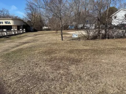 6740 Route 83 Rte, Darien, IL 60561