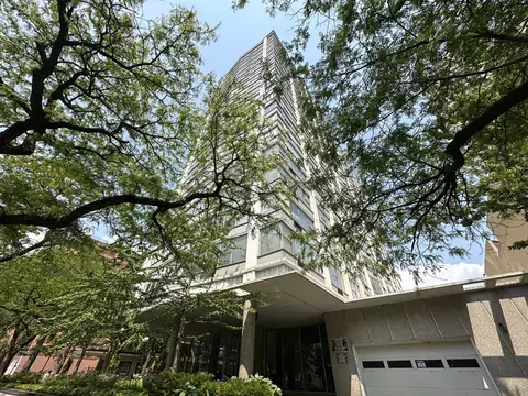 5757 N Sheridan Rd #18J, Chicago, IL 60660