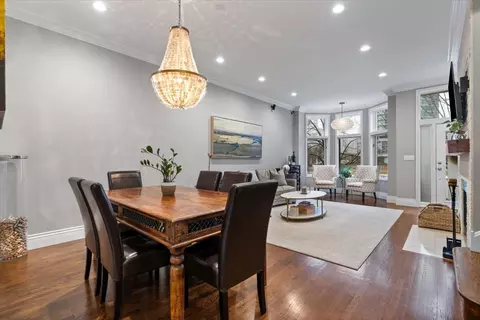 Dining - 207 E 13th St, Chicago, IL 60605 photo 2 of 3