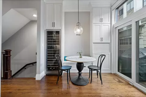 Dining - 207 E 13th St, Chicago, IL 60605 photo 3 of 3