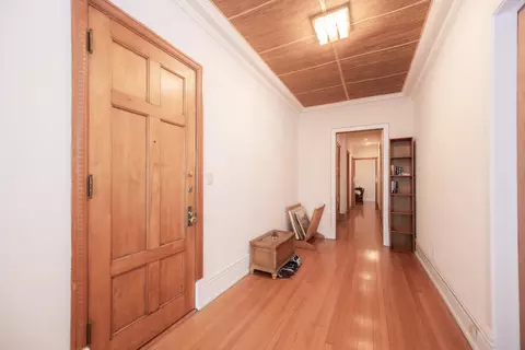 Entry Way - 1354 E 48th St #2E, Chicago, IL 60615 photo 2 of 5