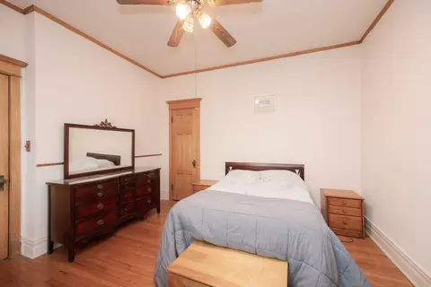 Bedroom - 1354 E 48th St #2E, Chicago, IL 60615 photo 2 of 2