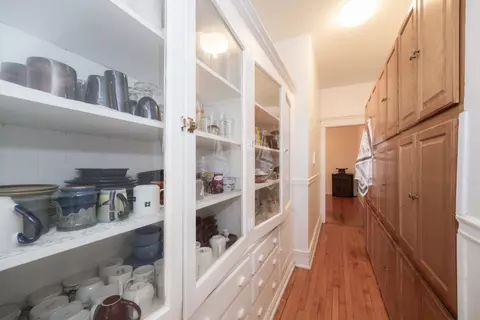 Entry Way - 1354 E 48th St #2E, Chicago, IL 60615 photo 4 of 5