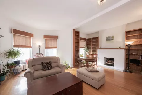 Living - 1354 E 48th St #2E, Chicago, IL 60615 photo 3 of 3