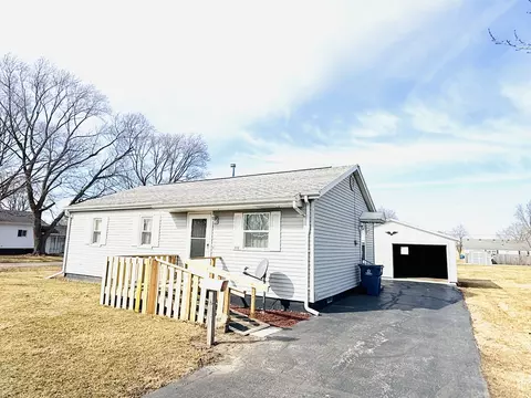 502 E Mcneil Ave, Hoopeston, IL 60942