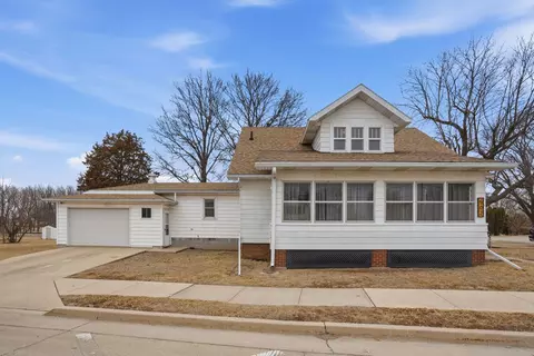 502 W Front St, Annawan, IL 61234