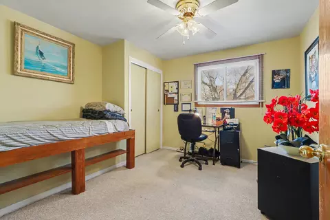 Bedroom - Undisclosed, Oak Forest, IL 60452 photo 3 of 4