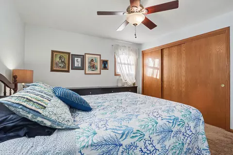Bedroom - Undisclosed, Oak Forest, IL 60452 photo 2 of 4