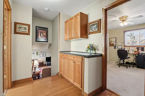 Entry Way - Undisclosed, Oak Forest, IL 60452 photo 1 of 1