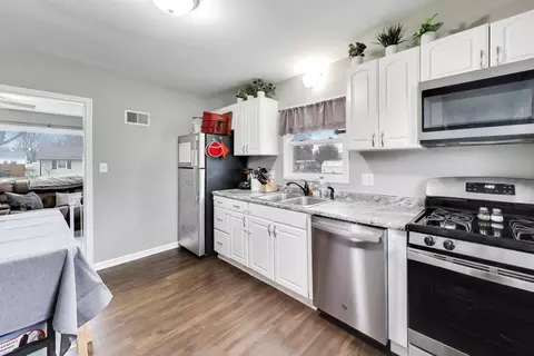 Kitchen - 223 Oneill St, Joliet, IL 60436 photo 2 of 2
