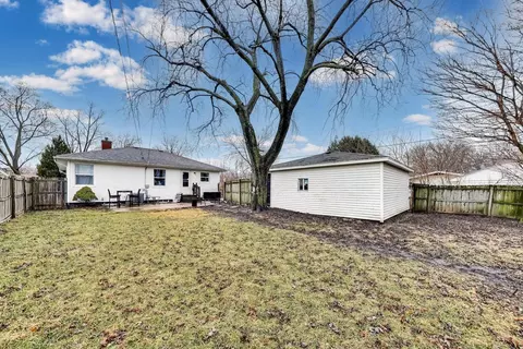 Exterior - 223 Oneill St, Joliet, IL 60436 photo 4 of 5