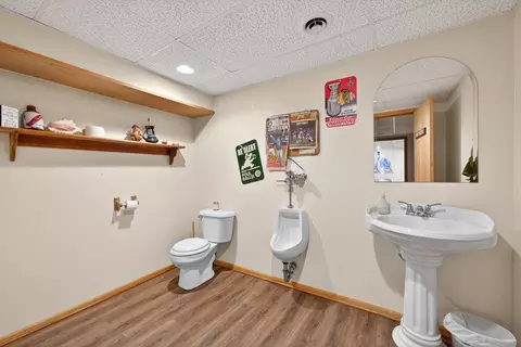 Bath - 12070 River Rd, Plano, IL 60545 photo 6 of 6
