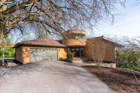 12070 River Rd, Plano, IL 60545