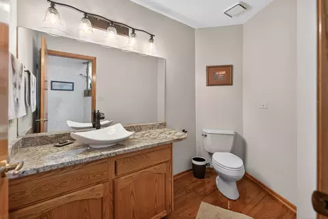 Bath - 12070 River Rd, Plano, IL 60545 photo 1 of 6