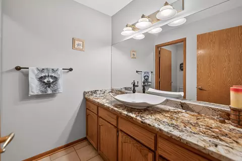 Bath - 12070 River Rd, Plano, IL 60545 photo 2 of 6